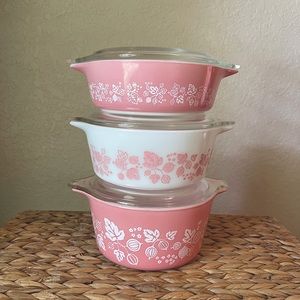 Gooseberry Pyrex 471,472,473 all with lids